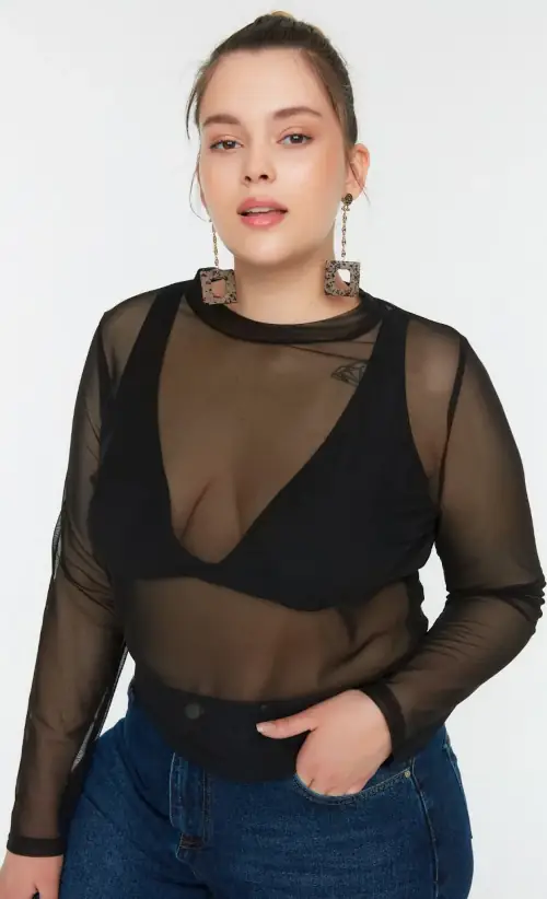 Černá průhledná tylová plus size halenka